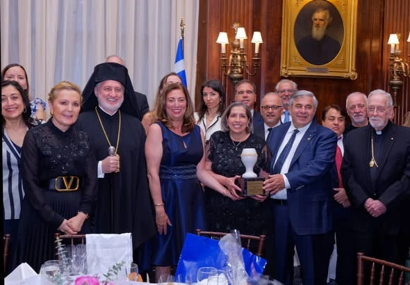 Ο Αρχιεπίσκοπος Αμερικής Ελπιδοφόρος στην βράβευση μεγάλων ευεργετών της Ομογένειας