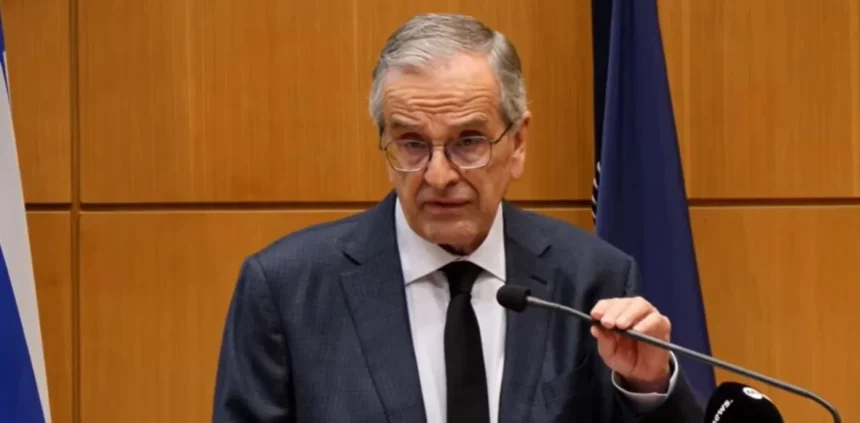 O Αντώνης Σαμαράς εξισώνει Μητσοτάκη-Τσίπρα και αφήνει ανοιχτό το νέο κόμμα